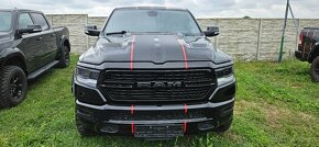 DODGE RAM LARAMIE 4X4 5.7 HEMI 2020 1500 - 2