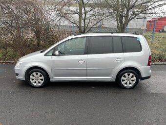 vw touran 1.9tdi 77kw r.v 2009 United - 2