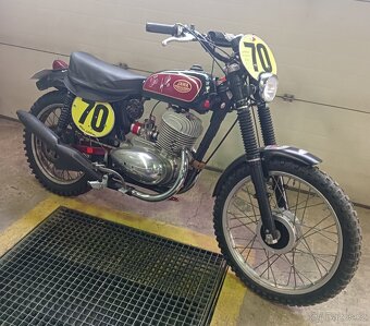 Jawa 250 Libeňák Švéd soutěžní enduro - 2