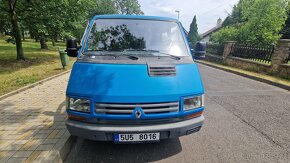 Renault Trafic 2.5D 9 míst - mladý veterán - 2