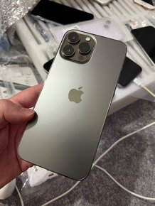 iPhone 13 PRO MAX 256Gb v hezkém stavu, grafitový - 2