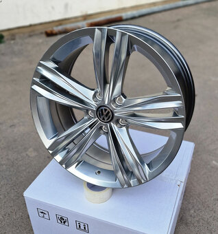 Alu kola 5x112 r17 -\\- 17 5X112 - 2