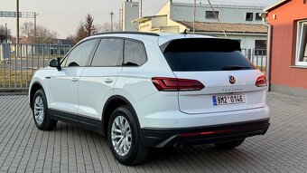 Volkswagen Touareg //3.0TDi//170kW//JAKO NOVÉ//SERVIS-VW// - 2