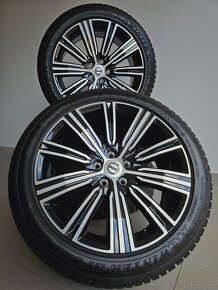 Orig. Volvo V60 / 5x108 Zimní 235/45/18 - Zánovní - 2