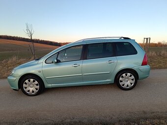 Peugeot 307 - Benzín - 5/7míst - STK 7/26 - 2003 - 2