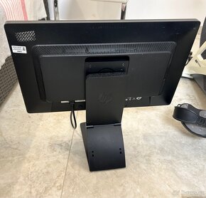 Monitor HP E231 Obrazovka displej - 2