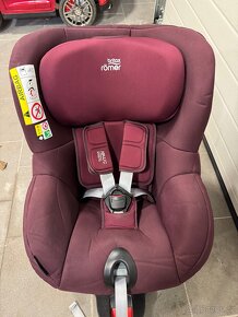 Autosedačka Britax römer dualfix M i-size 18kg - 2