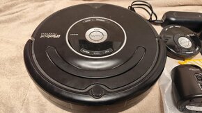 Roomba 581 s příslušenstvím a náhradními díly - 2