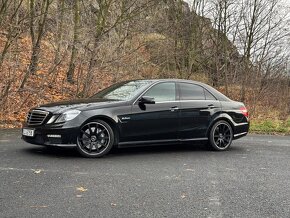 Mercedes e63 amg w212 6.2 V8 - 2