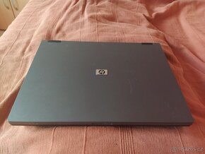 Notebook HP 2,4ghz;baterie 1,5h - 2