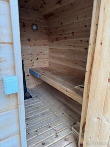 Hranatá cedrová sauna 2,7m s přístřeškem - 2