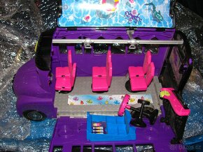 barbie velké auto --- monster high a robot raptor wow wee - 2