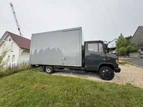 Mercedes 818 Vario 83000 km - 2