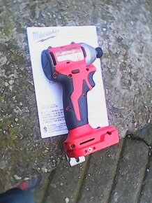 Milwaukee M18 BLIDR-0 Rázový utahovák 1/4 hex 190Nm - 2