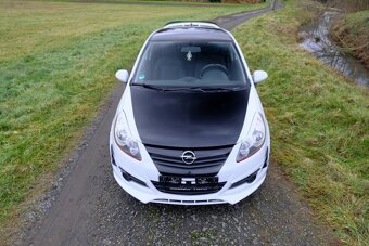 Opel Corsa D 1.4 OPC Line 64kw 2010 - 2