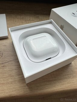 Apple AirPods 4 - 2