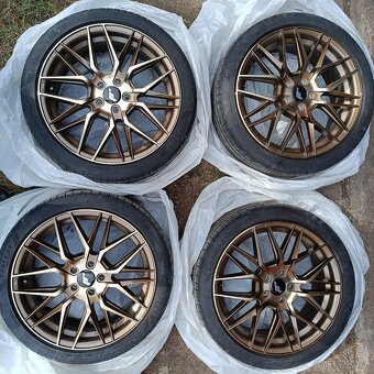 Alu kola Japan Racing JR28 5x100 17x7 ET46 + letní 215/40r17 - 2