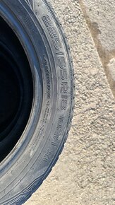 Prodám 4xzimní pneu Nokian 225/55 R18 102H WR SUV3 - 2