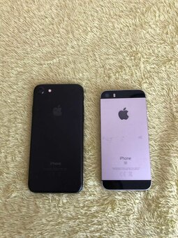 2x Rozbitý iPhone - iphone SE 2016 32gb . iPhone 7 32gb. - 2