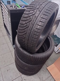 Zimní sada 225/35 R19 - 2