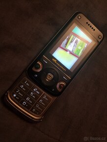 Sony Ericsson W760i Walkman - 2