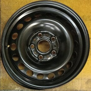 Volkswagen Golf 5x112 ET43 6Jx15 57,1 plechové disky - 2