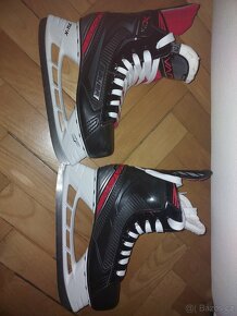 Hokejové brusle Bauer Vapor vel. 37,5 - 2