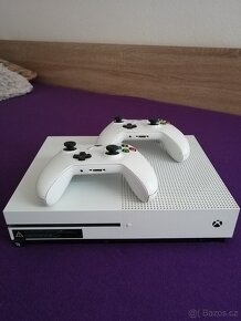 Xbox One S - 2