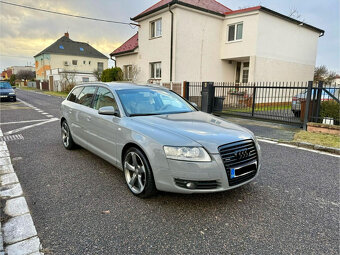 Audi S6 4.2 V8 - 2