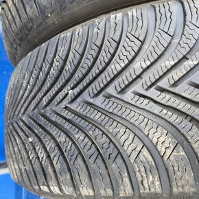 Zimní pneu 225/60 R18 104H Michelin 5,5-6mm - 2