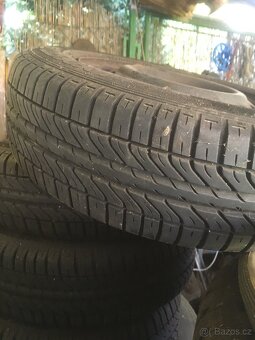 Pneu 165/70 r13 - 2