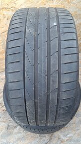 B26 - 2x letní HANKOOK - 245/40 R19 93Y - 5,4mm - 2