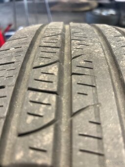 2x 215/65 R16 - 2