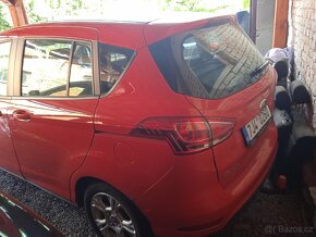 Ford b-max 1.0 ,74kw - 2