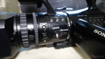 Sony HDV, DVCAM, DV HVR-V1E - 2