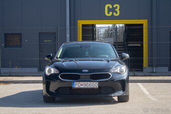 Kia Stinger - 2