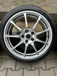 5X112 225/40 R18 - 2