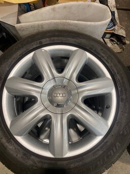 Alu kola Audi Q7, R19 8,5J ET 62 letní pneu Maxxis 265/50r19 - 2