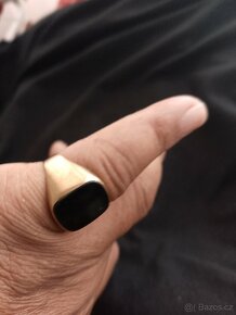Prodám prsten 8 karátů osazen černým kamenem Vaha440 - 2