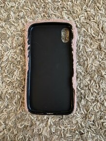 Růžový chlupatý kryt na iPhone X - 2