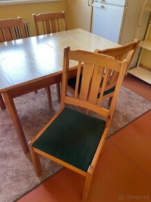 Jídelní stůl a 4 židle masiv - 2