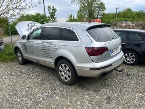 Náhradní díly Audi q7 BUG - 2