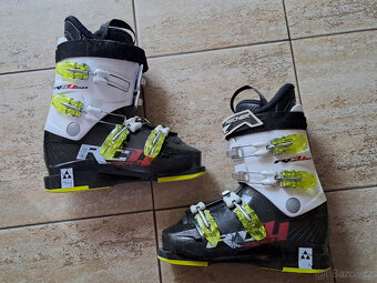 Lyzaky FISCHER RC 460 Junior vel 24,5 (245) - 2