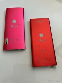 2x Apple iPod - 2