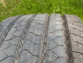 Nákladní pneumatiky Continental 255/70R22,5 - 2