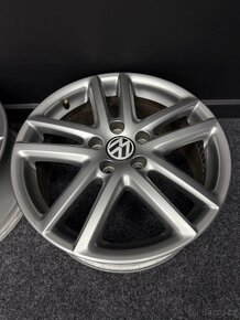 Alu VW 5x112 17” 1K0601025AF - 2