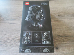 LEGO 75304 Darth Vader Helmet - 2