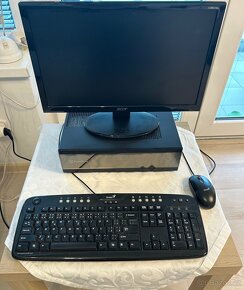 Kompletní set PC, Mini ITX PC +Monitor 19“ - 2