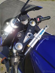 Yamaha YZF-R1 - 2