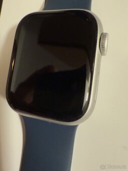 Chytré hodinky Apple Watch Series 9 GPS 41mm stříbrné - 2